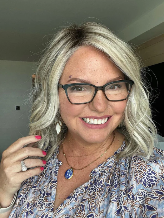 Simmer Elite Petite | Synthetic Lace Front Wig (Hand-Tied) - Musesware