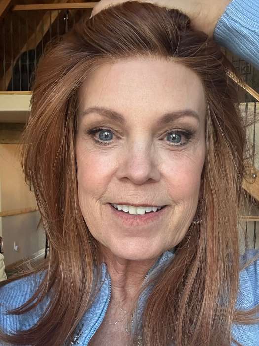 Lauren V | Synthetic Lace Front Wig (Hand Tied) - Musesware