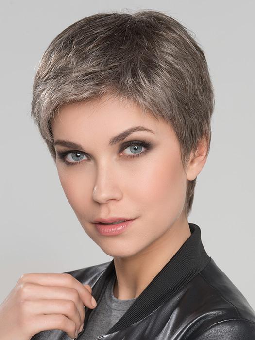 Risk Comfort | Short Synthetic Lace Front Wig - Musesware