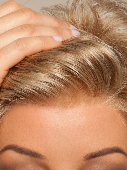 Salon Cool by Raquel Welch | Short Lace Front Wig | CLEARANCE - Musesware